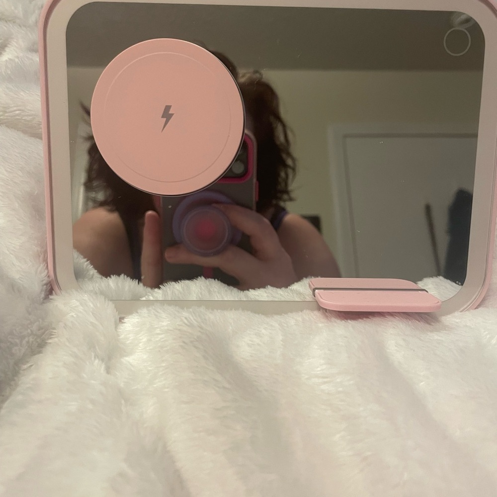 Pink Wireless Charging Makeup Mirror
